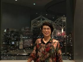 C:\Users\panho\Desktop\公外教研室照片及座右銘\劉曉紅.jpg
