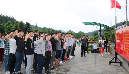 說明:FDD3605BCF18A4CA9B8BC5114DB0614D