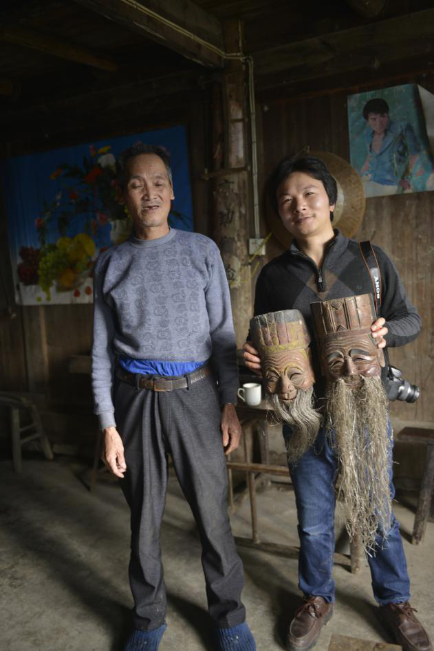 毛攀云老師在新化縣金鳳鄉(xiāng)調(diào)研