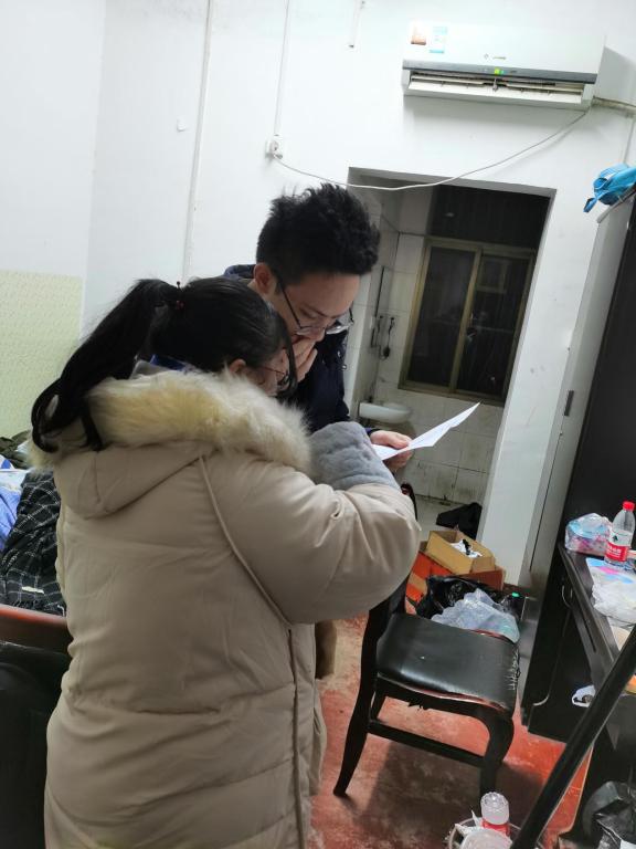 圖二 生活部部長叮囑同學們要注意用火用電安全